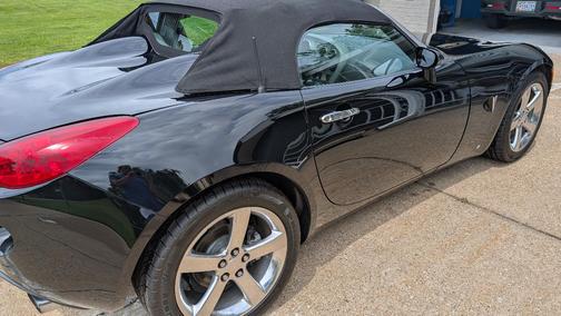 Black 2006 Pontiac Solstice Base