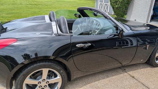 Black 2006 Pontiac Solstice Base