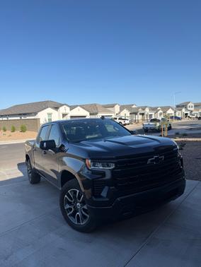 Gray 2022 Chevrolet Silverado 1500 RST