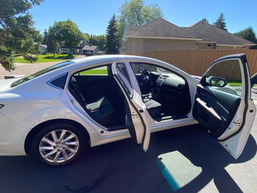 2011 Mazda Mazda6 i Touring