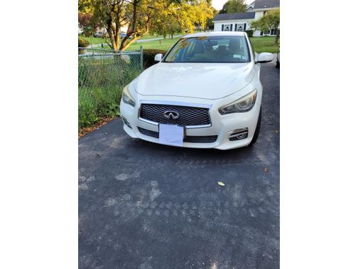 2014 INFINITI Q50 Premium