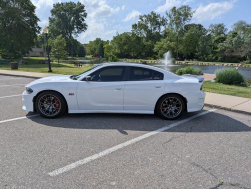 2016 Dodge Charger SRT 392