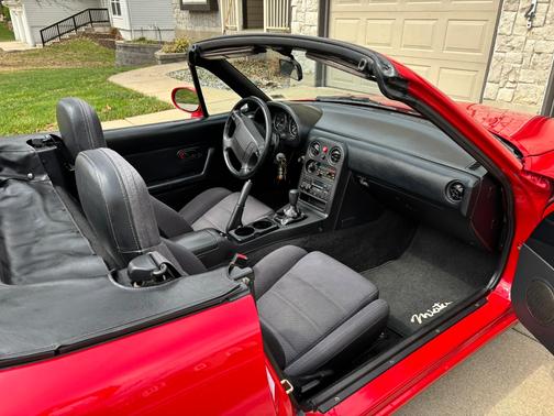 Red 1993 Mazda MX-5 Miata Limited Edition