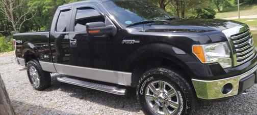 Black 2010 Ford F-150 XLT SuperCab