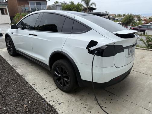 2022 Tesla Model X Long Range