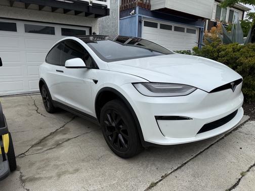 2022 Tesla Model X Long Range