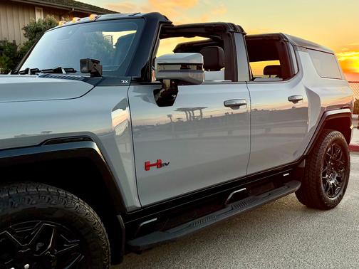 2024 GMC HUMMER EV SUV 3X
