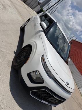 White 2020 Kia Soul LX