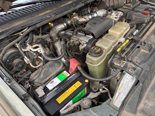 Green 2000 Ford Excursion Limited 4WD