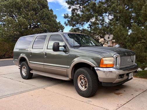 Green 2000 Ford Excursion Limited 4WD