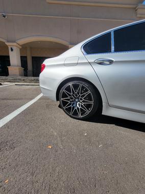 2011 BMW 528 i