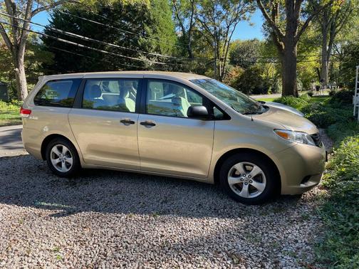 Gold 2012 Toyota Sienna Base