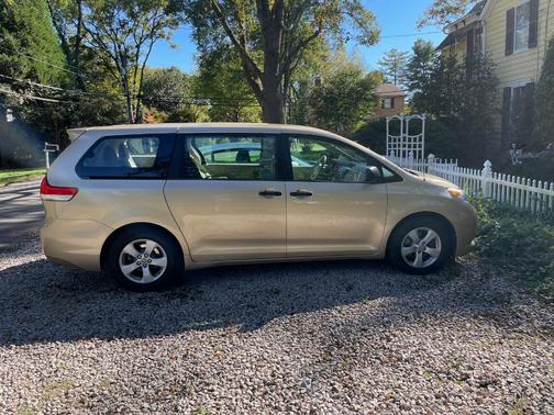 Gold 2012 Toyota Sienna Base