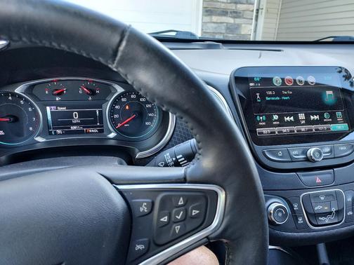 Silver 2017 Chevrolet Malibu 1LT