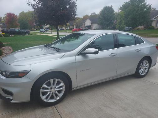 Silver 2017 Chevrolet Malibu 1LT