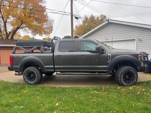 Gray 2017 Ford F-250 XLT