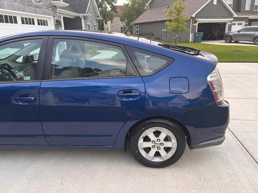 Blue 2009 Toyota Prius Standard