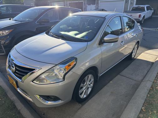Silver 2016 Nissan Versa 1.6 SL