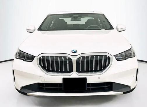 2024 BMW 530 i xDrive