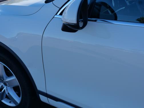 2012 Volkswagen Touareg VR6 Sport