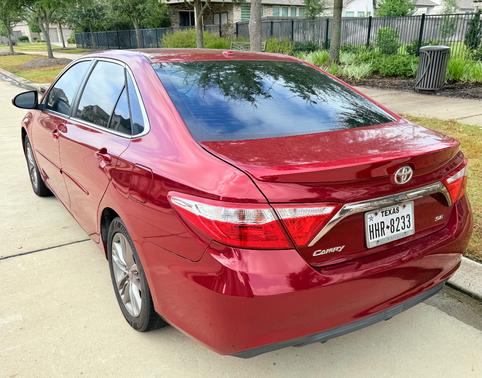 2016 Toyota Camry SE