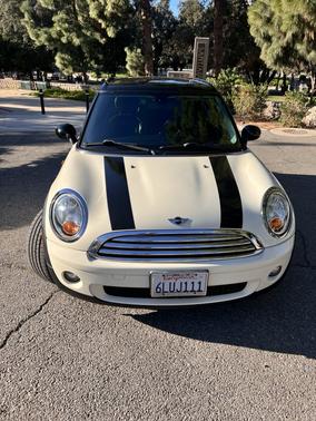 2010 MINI Cooper Clubman Base