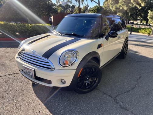 2010 MINI Cooper Clubman Base