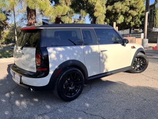 2010 MINI Cooper Clubman Base