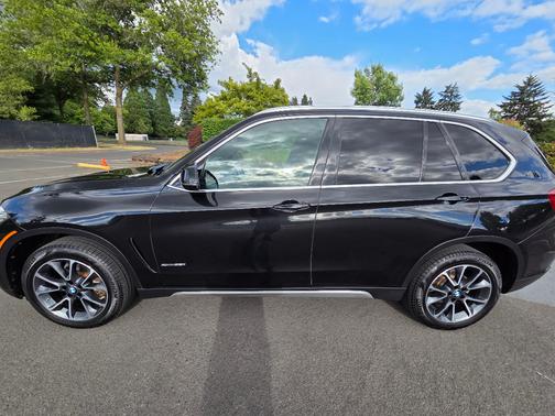 Black 2018 BMW X5 xDrive35i
