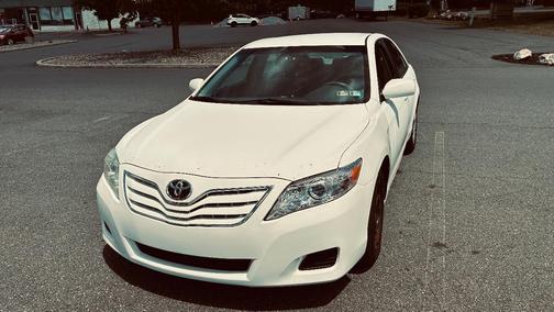White 2011 Toyota Camry LE