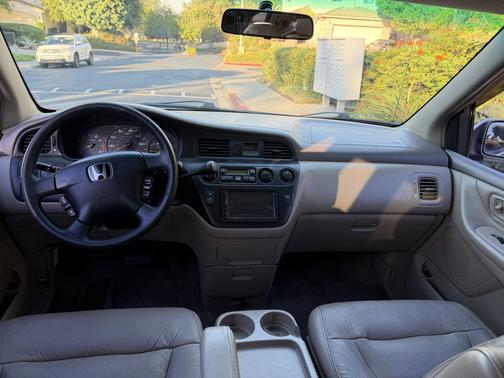 Brown 2003 Honda Odyssey EX-L