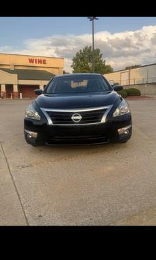 Black 2015 Nissan Altima 2.5 SV