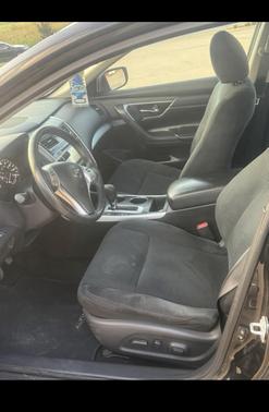 Black 2015 Nissan Altima 2.5 SV