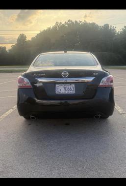 Black 2015 Nissan Altima 2.5 SV