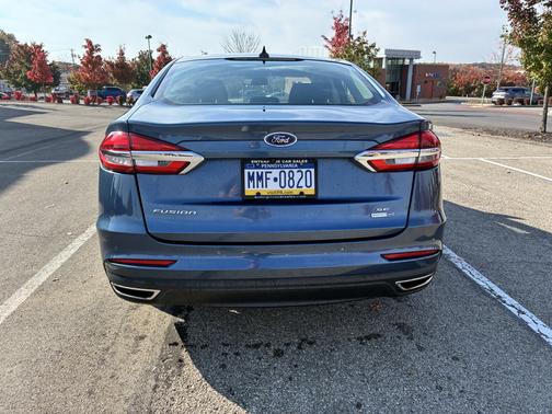 Blue 2019 Ford Fusion SE