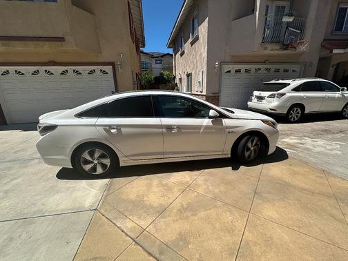 White 2017 Hyundai SONATA Hybrid Limited