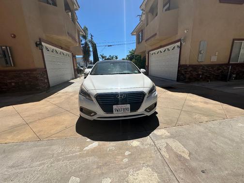 White 2017 Hyundai SONATA Hybrid Limited
