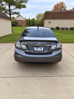 Gray 2013 Honda Civic Hybrid Base