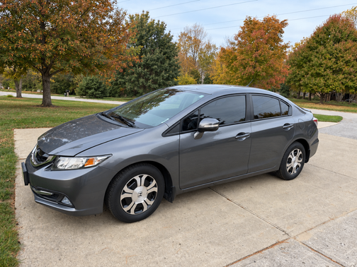 Gray 2013 Honda Civic Hybrid Base