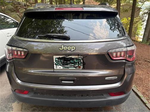 Gray 2018 Jeep Compass Latitude
