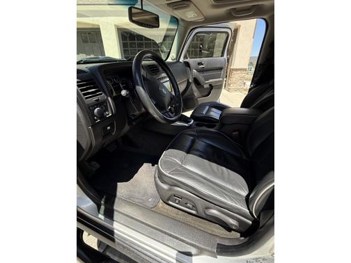 2010 Hummer H3 Base