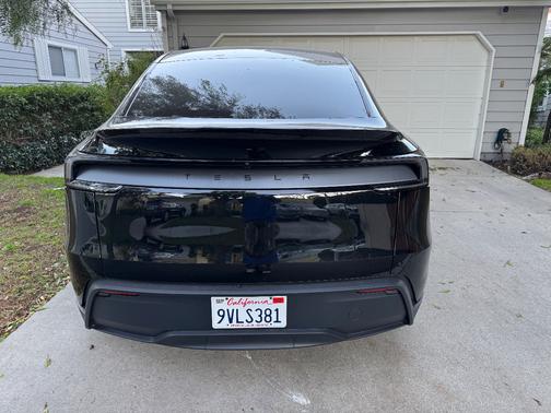 2026 Tesla Model Y Premium RWD