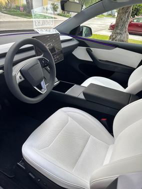 2026 Tesla Model Y Premium RWD