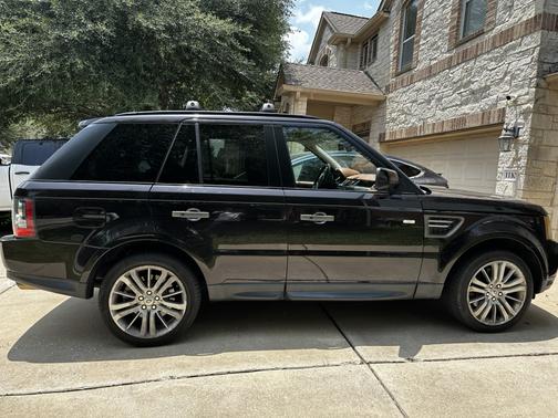 Black 2010 Land Rover Range Rover Sport HSE
