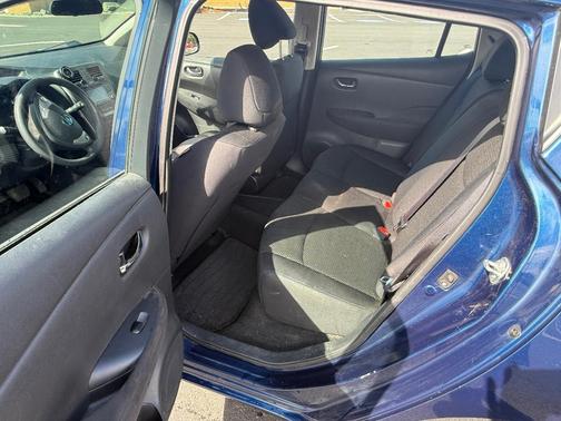 Blue 2017 Nissan Leaf S