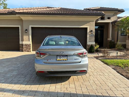 Silver 2016 Hyundai SONATA Hybrid SE