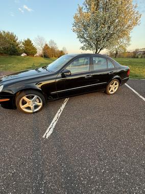 Black 2008 Mercedes-Benz E-Class E 550