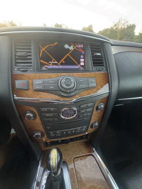 2012 INFINITI QX56 Base