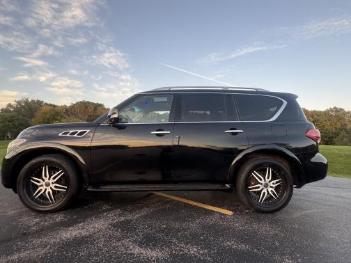 2012 INFINITI QX56 Base