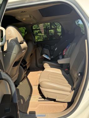 White 2015 GMC Acadia Denali